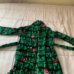 Boys size 8 bathrobe Minecraft.